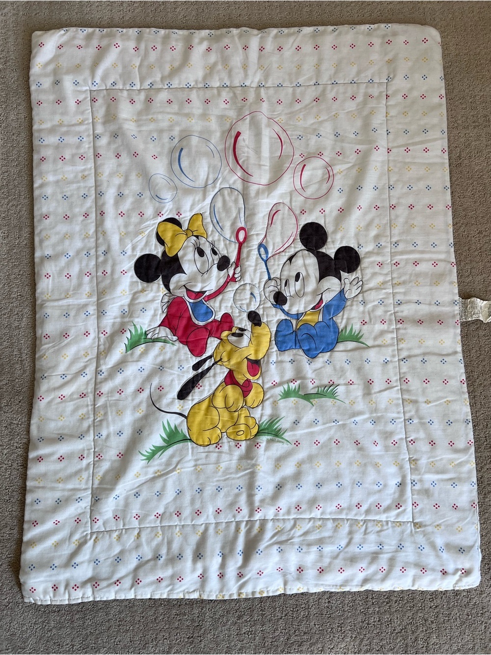 Vintage 1984 Dundee Disney Babies crib quilt